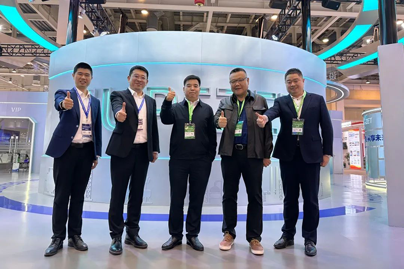 聚链智造 共享未来 | 2023年尊龙官网登录人生就是博登录·易派客工业品展圆满落幕